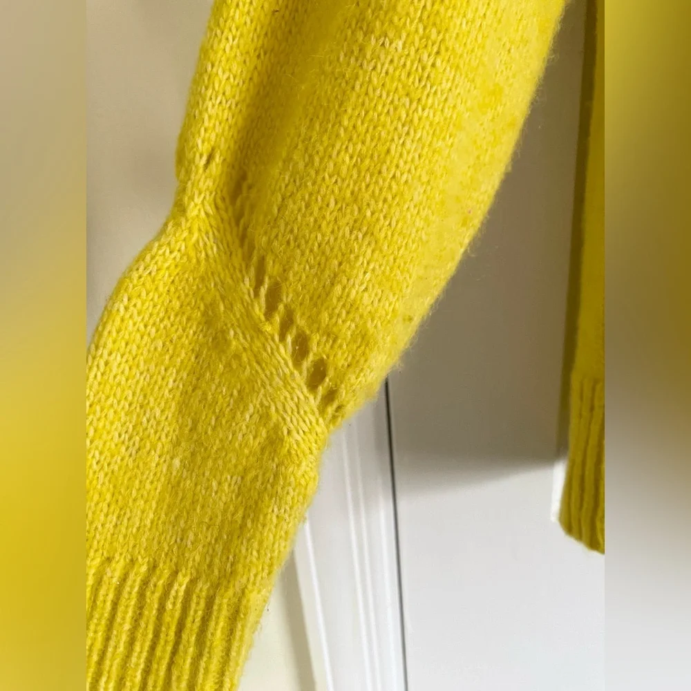 LOFT Yellow Pointelle Crewneck Knit Sweater Womens Size Small Wool Blend